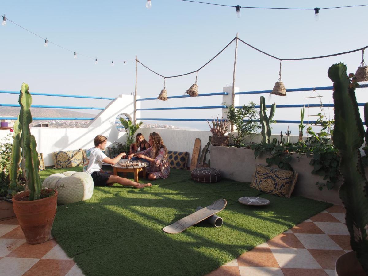 Good Wave Surf House Panzió Tamraght Kültér fotó